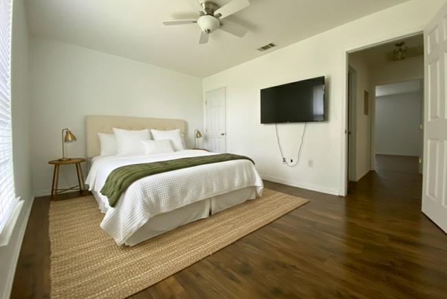 property at 953 Co Rd 3351