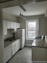 4 Farrington Ave in Boston, MA - Foto de edificio - Building Photo