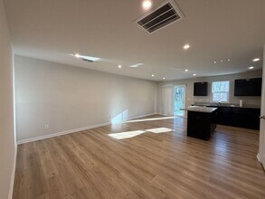 1529 39th Ave Lp NE in Hickory, NC - Building Photo - Building Photo