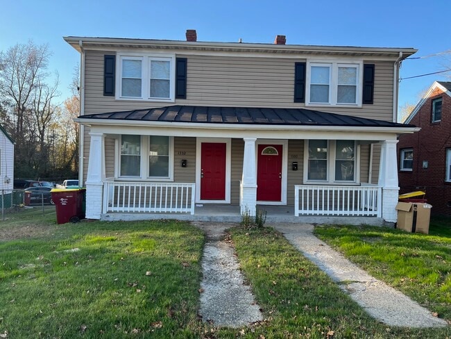 property at 1332 Custer St