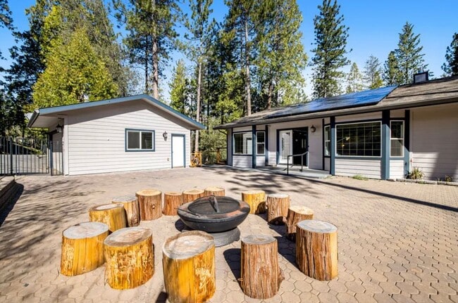 19926 Pine Mountain Dr in Groveland, CA - Building Photo - Building Photo