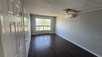 81 Killam Dr in Moncton, NB - Building Photo