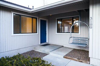 3100 W Sheila Dr in Flagstaff, AZ - Building Photo - Building Photo