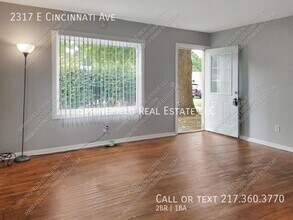 2317 Cincinnati Ave in Grandview, IL - Building Photo - Building Photo