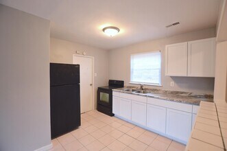 6262 E 24th St in Indianapolis, IN - Building Photo - Building Photo