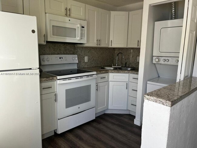 620 NW 9th Ave in Pompano Beach, FL - Building Photo - Building Photo