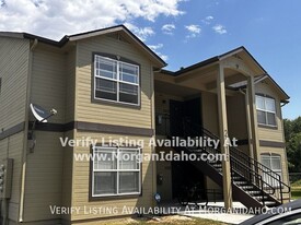 2216 E Whispering Willow Ln in Nampa, ID - Building Photo