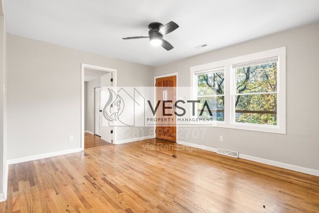 4 Rosemary Rd in Asheville, NC - Building Photo - Building Photo