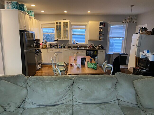 19 Parker Hill Ave, Unit 2 in Boston, MA - Foto de edificio - Building Photo