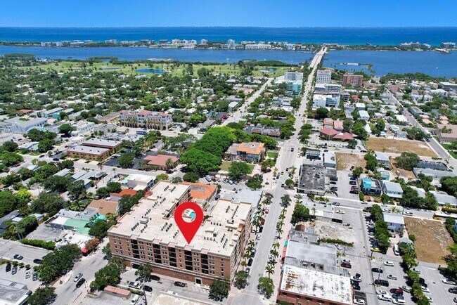 511 Lucerne Ave in Lake Worth Beach, FL - Building Photo - Building Photo
