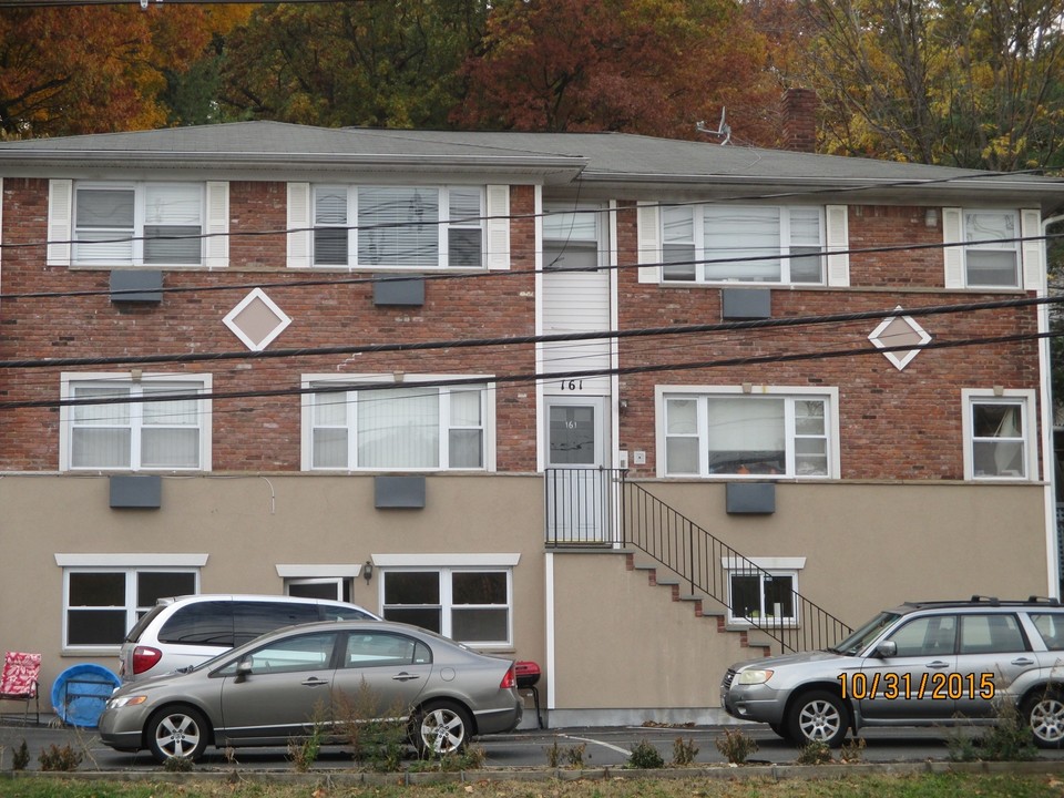 161 S Pearl St in Pearl River, NY - Building Photo