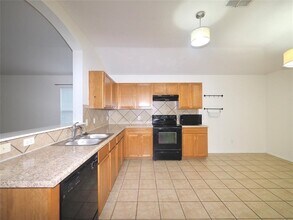 5604 Adair Dr in Austin, TX - Building Photo - Building Photo