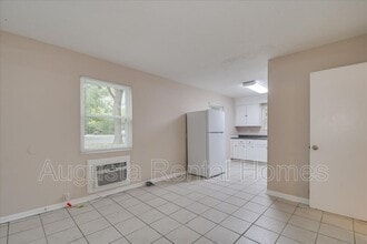 331 Verdery Dr in Belvedere, SC - Building Photo - Building Photo