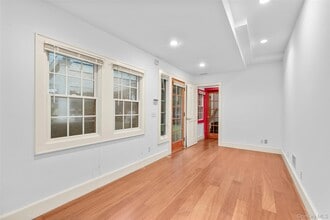 55 Moran Pl in Mamaroneck, NY - Building Photo - Building Photo