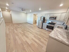 1101 S Lawler St, Unit 3 in Mitchell, SD - Building Photo - Building Photo