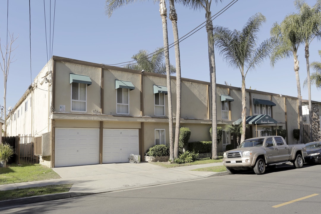 Linden Terrace Apartments in Long Beach, CA - Building Photo