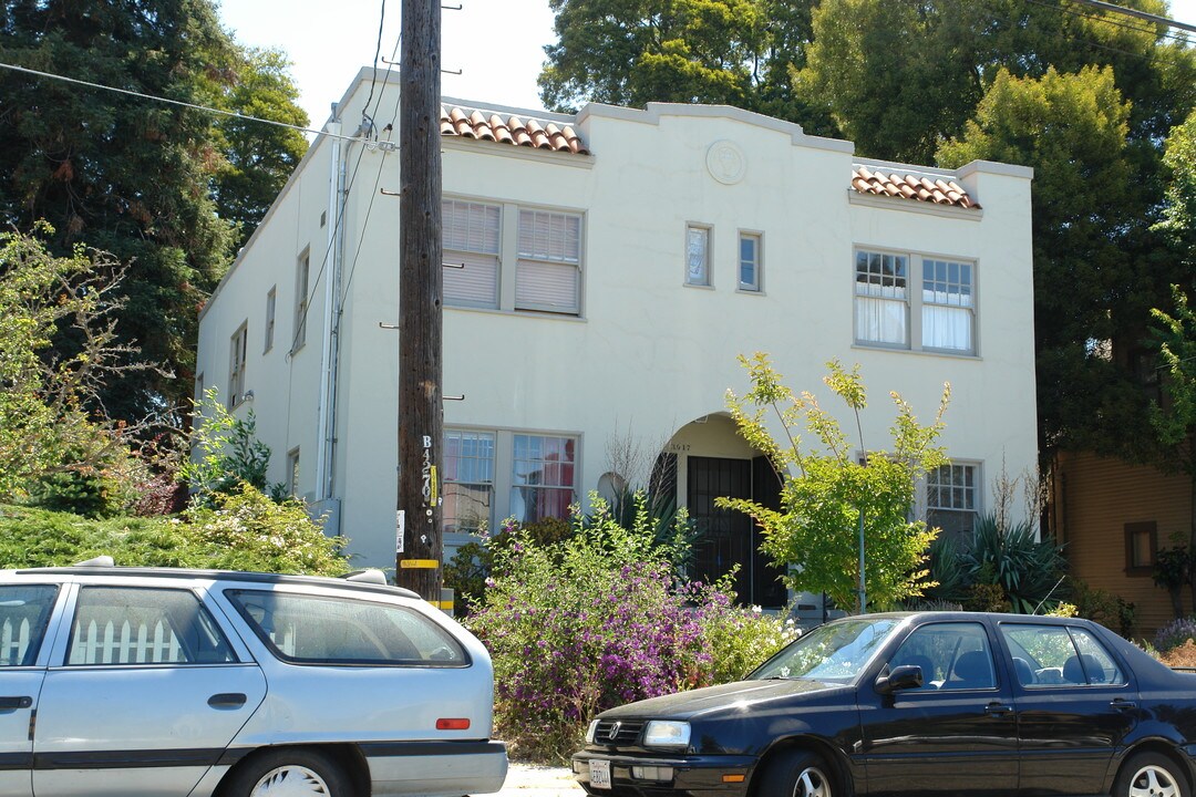 3017 Fulton St in Berkeley, CA - Building Photo