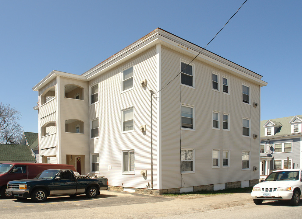 367 Hanover St in Manchester, NH - Foto de edificio