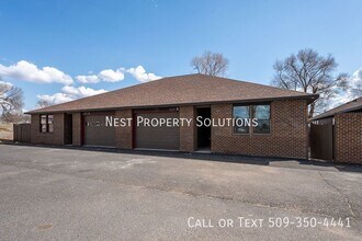 1213 Rd F .2 NE in Moses Lake, WA - Building Photo - Building Photo