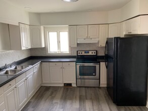 29 Pioneer Rd, Unit A in Shortsville, NY - Foto de edificio - Building Photo