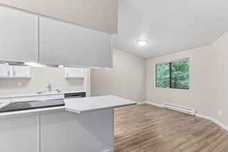 Peaks on Pines in Spokane Valley, WA - Building Photo - Building Photo