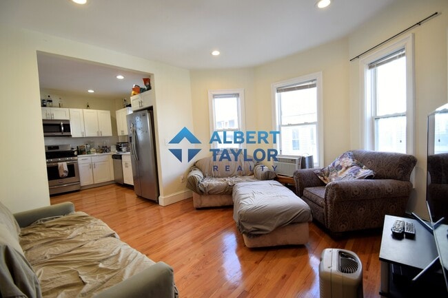 9 Winter Hill Rd, Unit 1