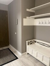 946 Westbrooke Way in Hopkins, MN - Building Photo - Building Photo