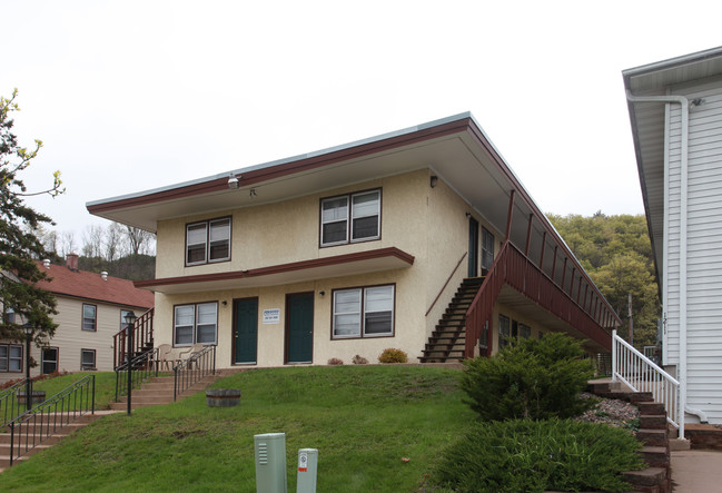 1207 S Dewey St in Eau Claire, WI - Foto de edificio - Building Photo