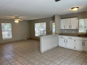 2115 W Walnut St in Tampa, FL - Building Photo - Building Photo