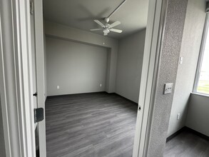 Cielo Tower Apartments in El Paso, TX - Building Photo - Building Photo