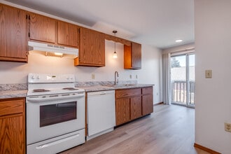 Green Brook Heights in Green Bay, WI - Foto de edificio - Interior Photo