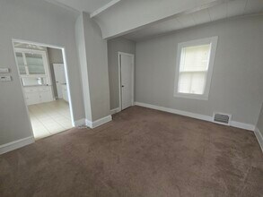 2456 N Bartlett Ave in Milwaukee, WI - Building Photo - Building Photo