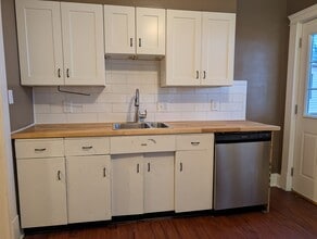 1560 Coutant Ave in Lakewood, OH - Building Photo - Building Photo