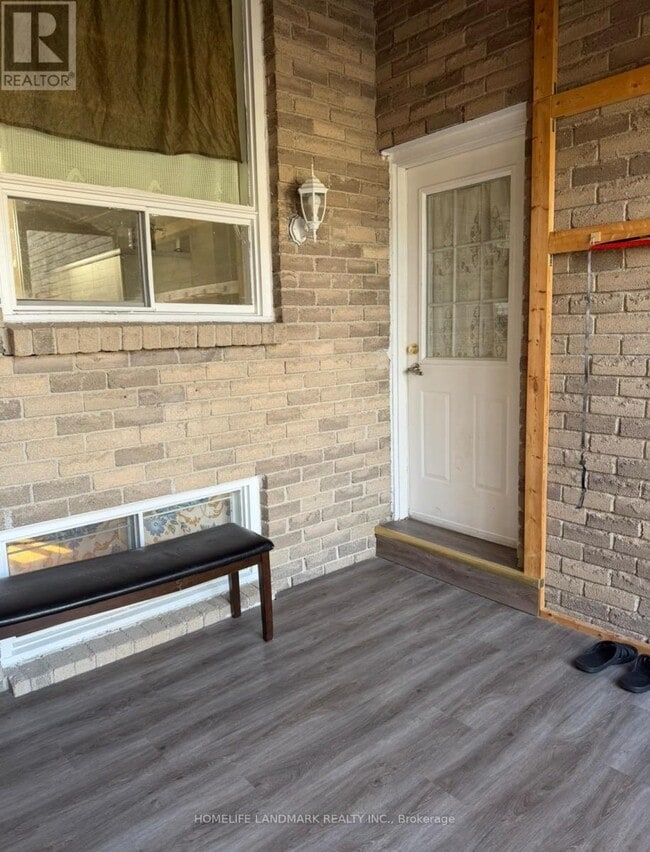 58 Muirlands Dr in Toronto, ON - Building Photo - Building Photo