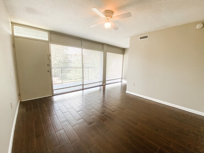 2990 Rhodes Cir S in Birmingham, AL - Building Photo - Building Photo