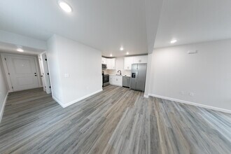 366 SE 85th Rd in Warrensburg, MO - Foto de edificio - Building Photo