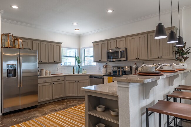 The Village on Telluride in San Marcos, TX - Building Photo - Interior Photo
