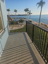 5220 Brittany Dr S in St. Petersburg, FL - Building Photo - Building Photo