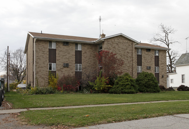 220 Georgia Ave in Lorain, OH - Foto de edificio - Building Photo