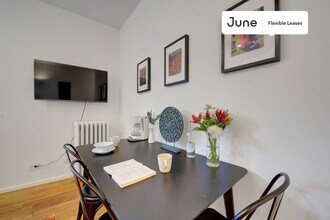 Cute ROOM at The Atlantic House, Unit 3 in Brooklyn, NY - Building Photo - Building Photo