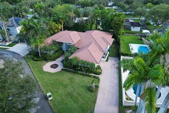 7440 SW 170th Terrace in Palmetto Bay, FL - Building Photo - Building Photo