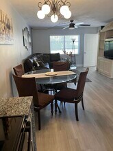 143 West Ct in Royal Palm Beach, FL - Building Photo - Building Photo