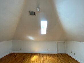 1229 S 4th St in Louisville, KY - Foto de edificio - Building Photo