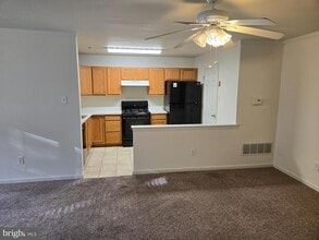 1302 Black Walnut Dr in Phoenixville, PA - Building Photo - Building Photo