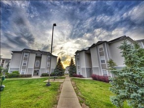 The Village at Chandler Crossings in East Lansing, MI - Building Photo - Building Photo