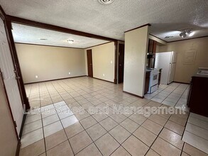 4207 N Shadybrook Dr in Midwest City, OK - Building Photo - Building Photo