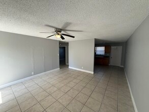 1196 AC Evans St in Riviera Beach, FL - Building Photo - Building Photo