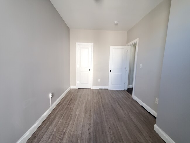 120 Virginia Ave, Unit 3F in Jersey City, NJ - Building Photo - Building Photo