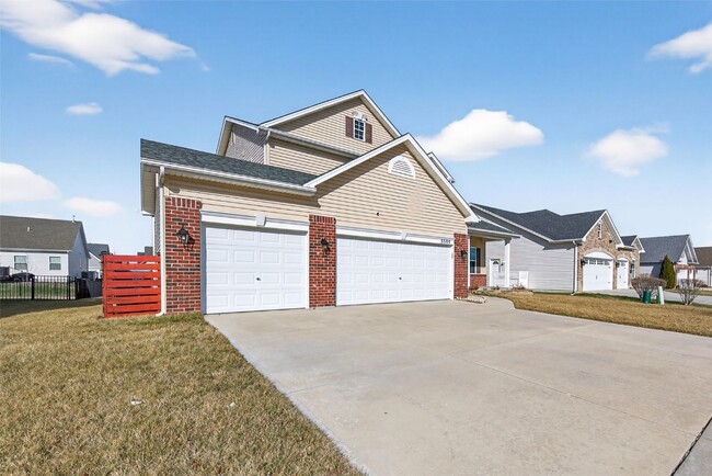 3501 Charlestowne Crossing Dr in St. Charles, MO - Building Photo - Building Photo