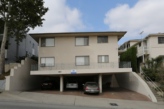 1607 Manning Ave in Los Angeles, CA - Building Photo - Building Photo